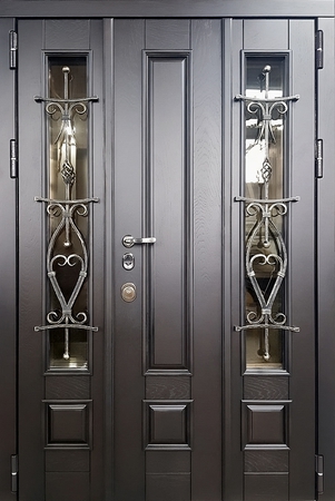 Полуторная термодверь МДФ шпон с двойным остеклением  и решеткой