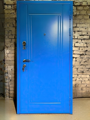 Дверь на производстве