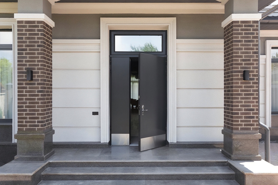 Дверь с верхней вставкой Дверь с верхней вставкой