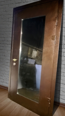 Новая металлическая дверь