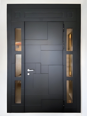 Парадная дверь с наборным МДФ и вставками