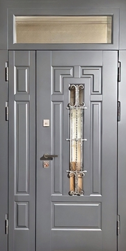 Полуторная входная дверь с остеклением и решеткой, окрас по RAL Полуторная входная дверь с остеклением и решеткой, окрас по RAL